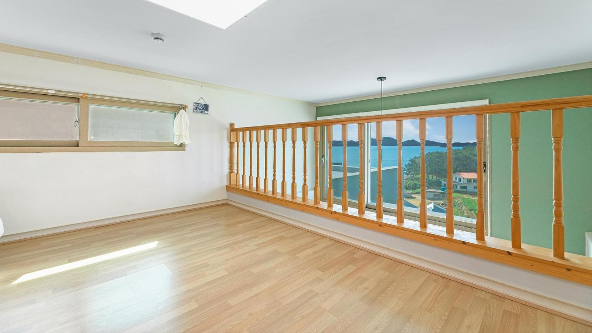 Namhae The Bay 007 Pension Room photo